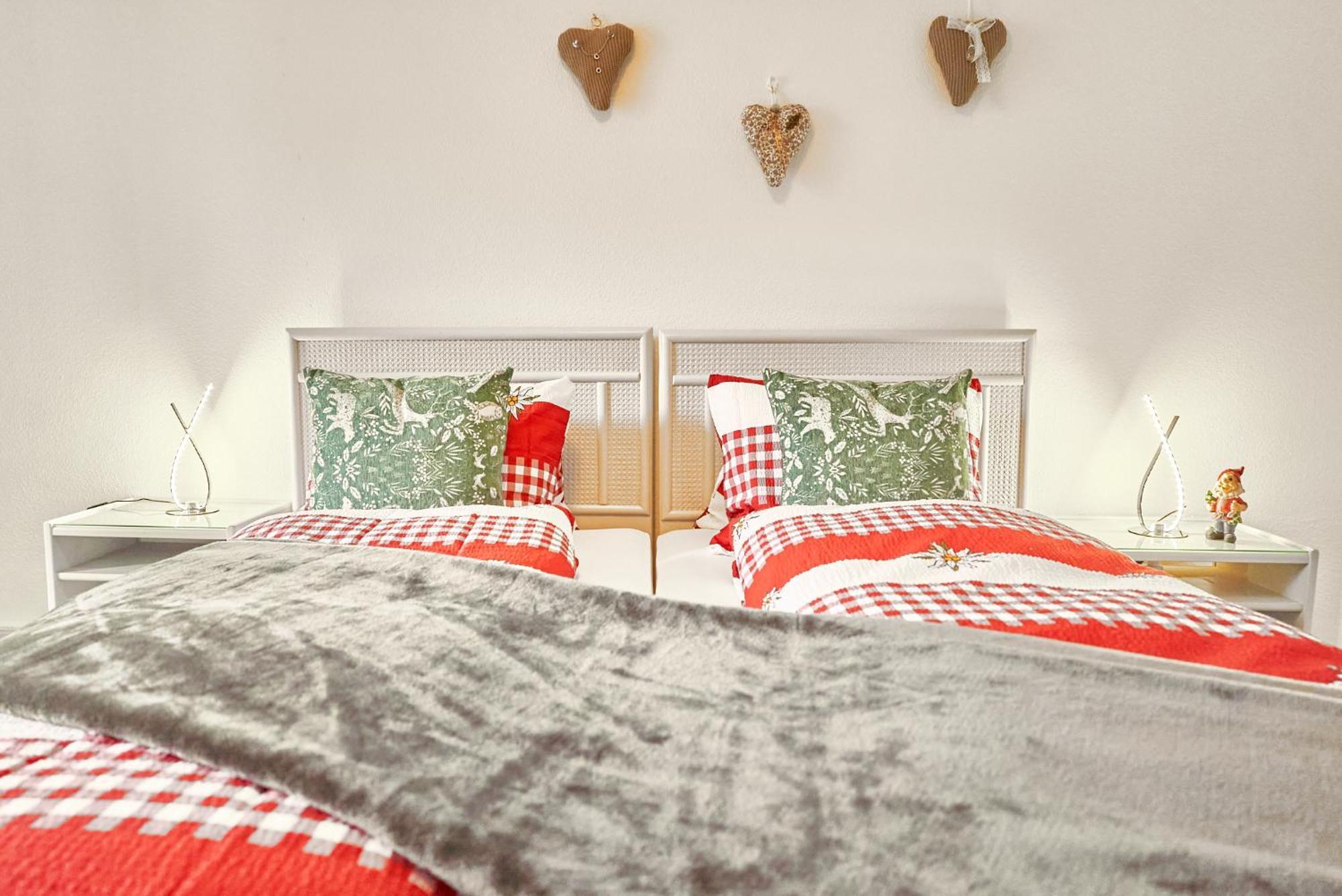 Därligen Double Room By Interlaken. Parking מראה חיצוני תמונה